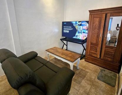 Batubelig Apartment | Comfort Beach Studio