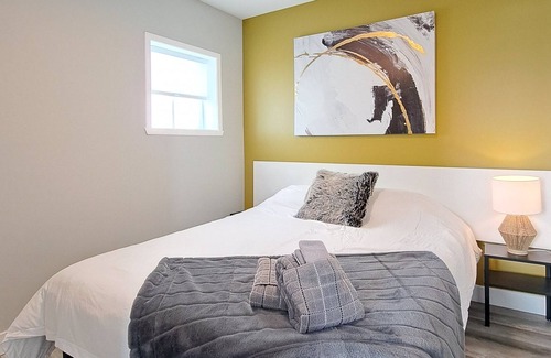 Ste Anne de Beaupre Apartment | Comfort apartment 15