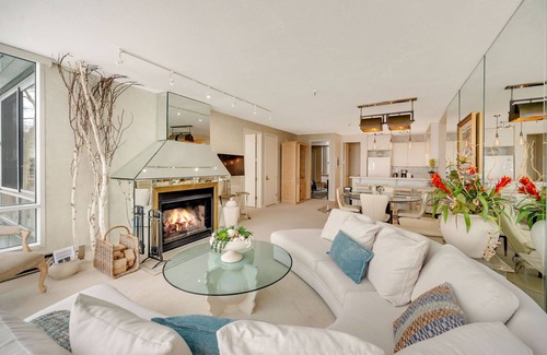 Salt Lake Mountain Resorts Condo | Comfort, Convenience, and Modern Amenities at this Ski in/Ski Out Condominium