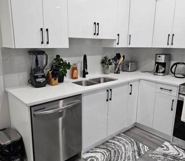 Calgary Apartment | Comfort Guest Suite NE Calgary - Near Airport