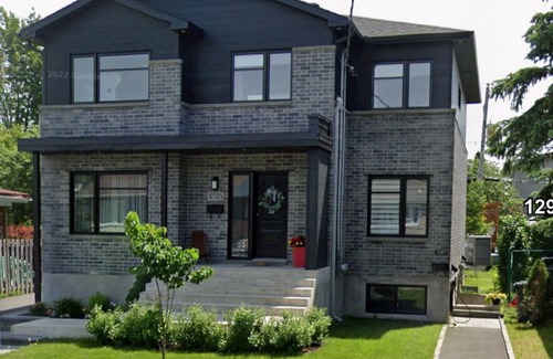 Longueuil House | Comfort & Harmony