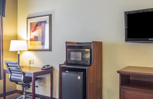 Madisonville Hotel | Comfort Inn And Suites