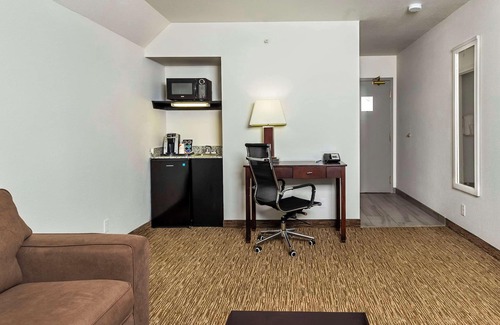 Yorkton Hotel | Comfort Inn And Suites