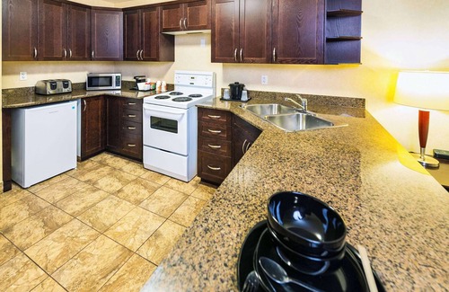 Edson Hotel | Comfort Inn And Suites Edson
