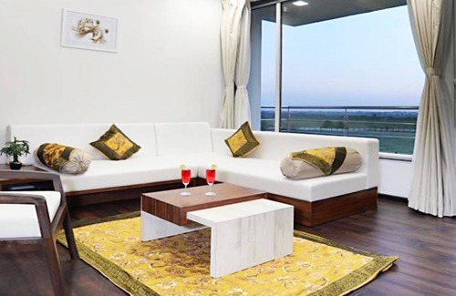 Vadodara Hotel | Comfort Inn Donil