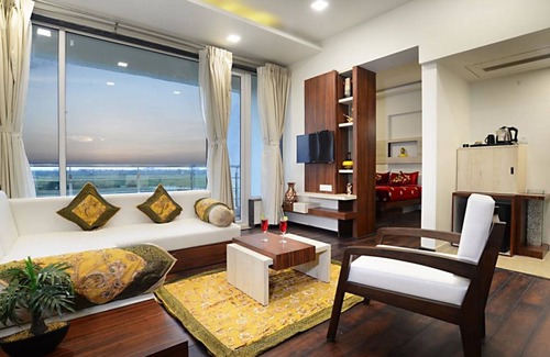 Vadodara Hotel | Comfort Inn Donil
