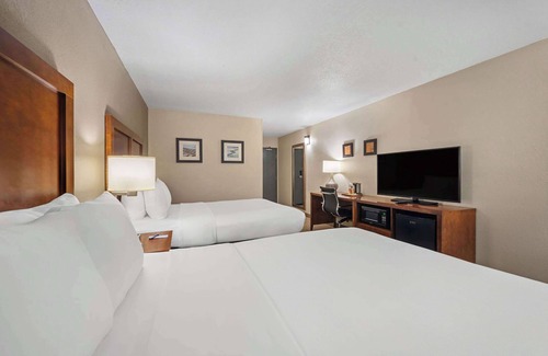 Fort Myers Hotel | Comfort Inn Fort Myers Northeast