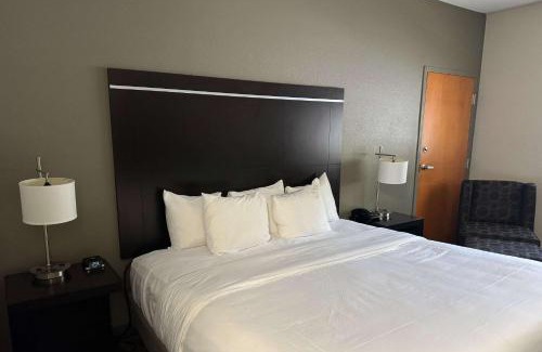Huntington Hotel | Comfort Inn Huntington near University area