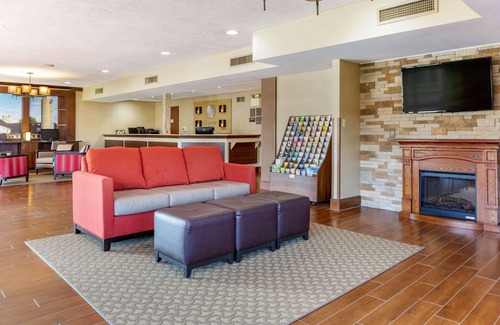 Witmer Hotel | Comfort Inn Lancaster at Rockvale