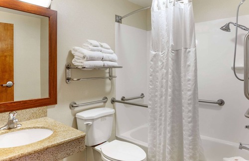 Witmer Hotel | Comfort Inn Lancaster at Rockvale