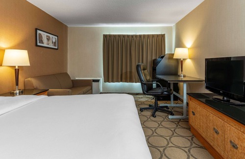 Laval Hotel | Comfort Inn Laval