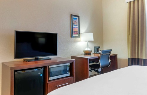 Mechanicsburg Hotel | Comfort Inn Mechanicsburg - Harrisburg South