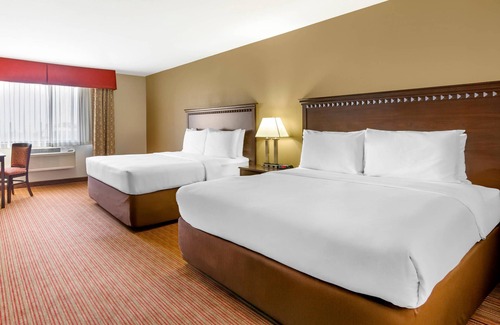 Estrella Hotel | Comfort Inn Phoenix Central City