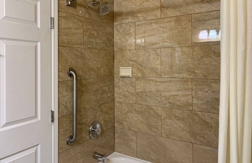 Oakdale Hotel | Comfort Inn Saint Paul East