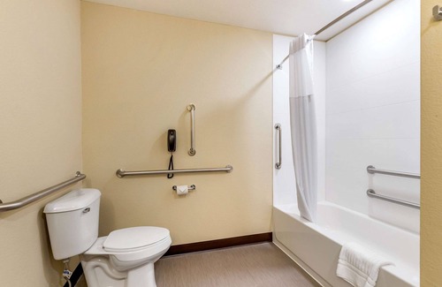 West Des Moines Hotel | Comfort Inn & Suites West Des Moines