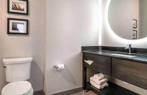 Adrian Hotel | Comfort Inn & Suites Adrian