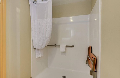 Gracewood Hotel | Comfort Inn & Suites Augusta Fort Eisenhower Area