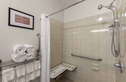 St. Johns Hotel | Comfort Inn & Suites Austin North Loop