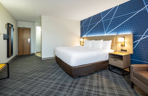 Barrie Hotel | Comfort Inn & Suites Barrie