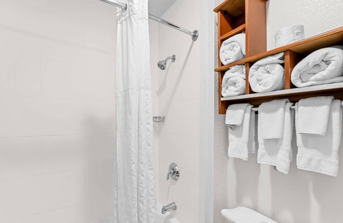 Bellevue Hotel | Comfort Inn & Suites Bellevue - Omaha Offutt AFB
