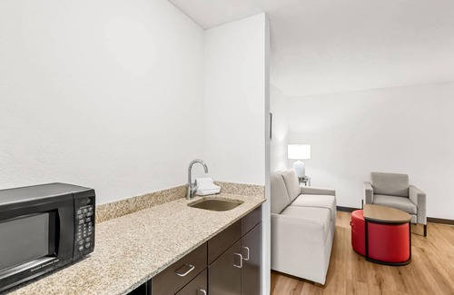 Bellevue Hotel | Comfort Inn & Suites Bellevue - Omaha Offutt AFB
