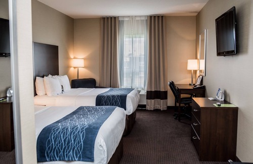 Fox Creek Hotel | Comfort Inn & Suites