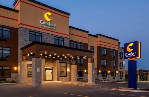 Kingston Hotel | Comfort Inn & Suites