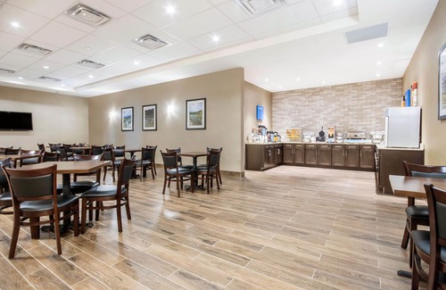 Merritt Hotel | Comfort Inn & Suites