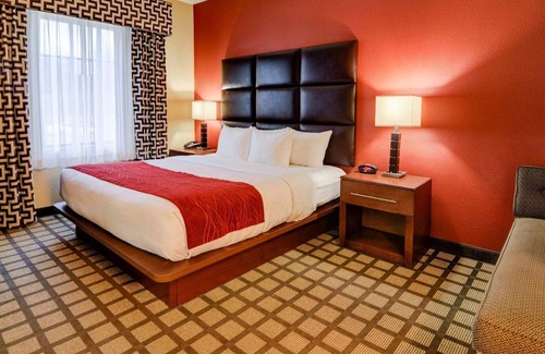 Fort Smith Hotel | Comfort Inn & Suites Fort Smith I-540