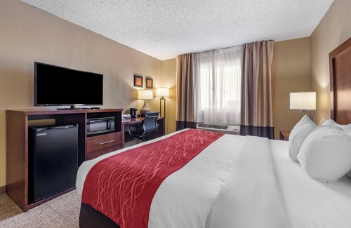 Hays Hotel | Comfort Inn & Suites Hays I-70