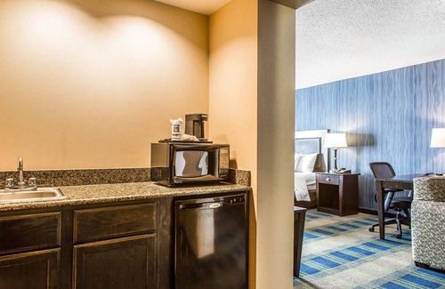 Meriden Hotel | Comfort Inn & Suites Meriden East