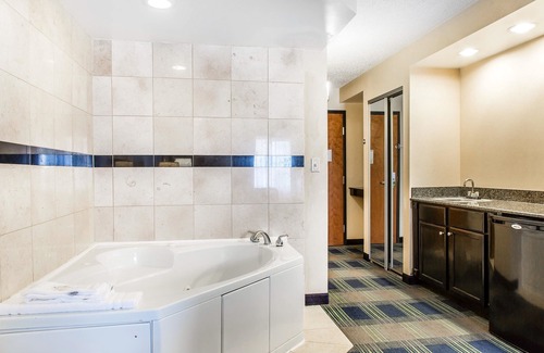 Meriden Hotel | Comfort Inn & Suites Meriden East