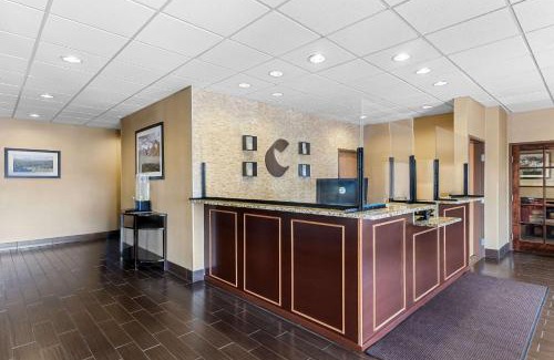 Laramie Hotel | Comfort Inn & Suites Near University of Wyoming