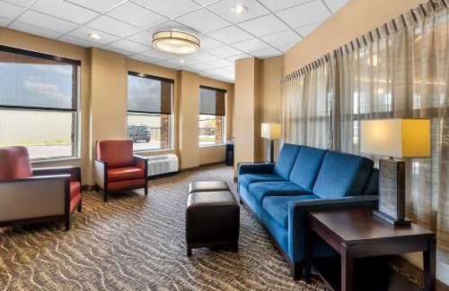 Laramie Hotel | Comfort Inn & Suites Near University of Wyoming
