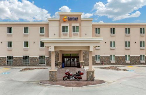 Hill City Hotel | Comfort Inn & Suites Near Mt Rushmore
