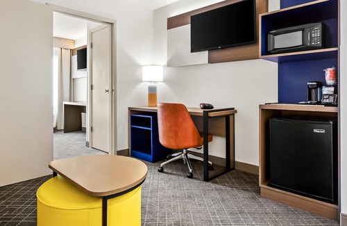 O'Fallon Hotel | Comfort Inn & Suites O'Fallon - St. Louis Area