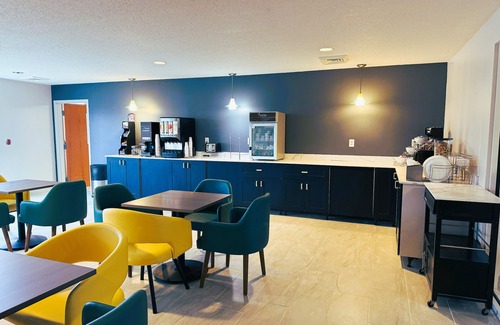 Sheboygan Hotel | Comfort Inn & Suites Sheboygan I-43