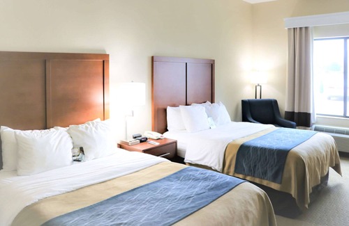 Miner Hotel | Comfort Inn & Suites Sikeston I-55