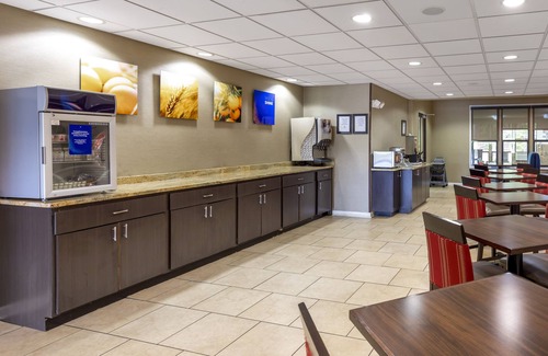 Canton Hotel | Comfort Inn & Suites