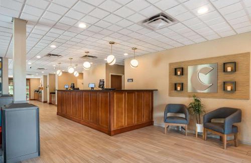 Crestview Hotel | Comfort Inn & Suites