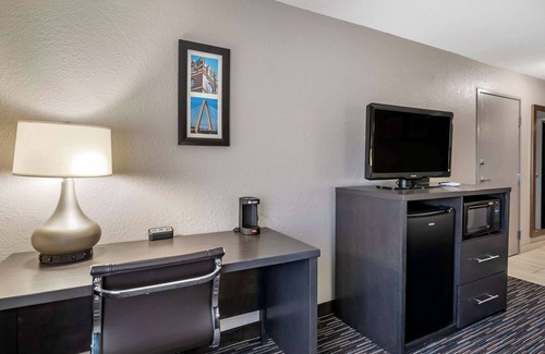 Emporia Hotel | Comfort Inn & Suites