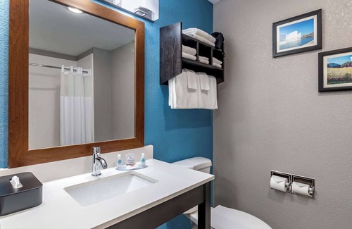 Emporia Hotel | Comfort Inn & Suites