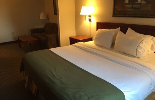 Emporia Hotel | Comfort Inn & Suites