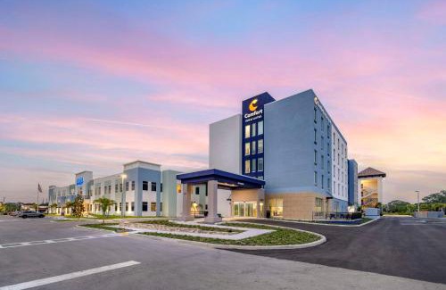 New Port Richey Hotel | Comfort Inn & Suites New Port Richey Downtown District