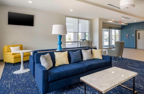 New Port Richey Hotel | Comfort Inn & Suites New Port Richey Downtown District