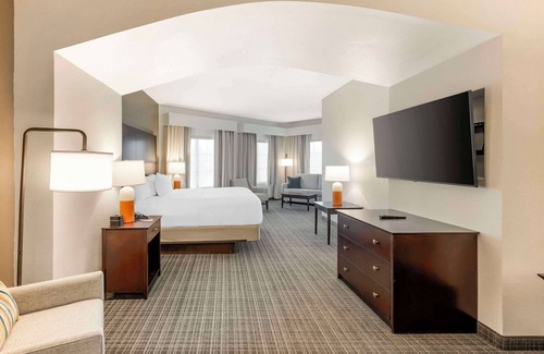 Verona Hotel | Comfort Inn & Suites Verona at Turning Stone Resort Casino