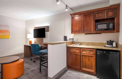 Watertown Hotel | Comfort Inn & Suites Watertown - 1000 Islands