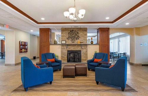 Watertown Hotel | Comfort Inn & Suites Watertown - 1000 Islands