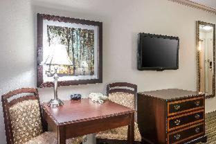 Plainwell Hotel | Comfort Inn
