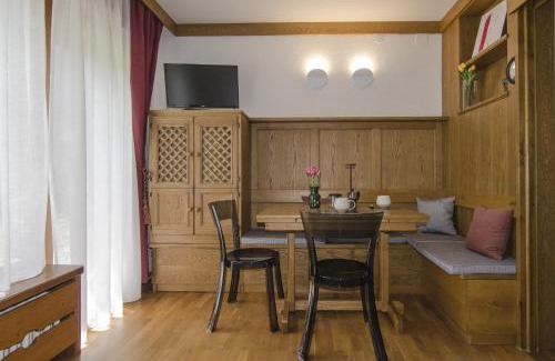 Cortina d'Ampezzo Apartment | Comfort loft, appartamento centrale con giardino